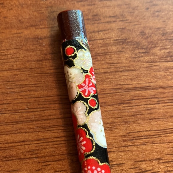 Beautiful set of two vintage chopsticks, excellent vintage condition. - Picture 2 of 16